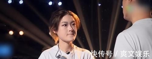 《好聲音》第九期加更,女學(xué)員素顏參加排練,任媚爽完全認(rèn)不出來