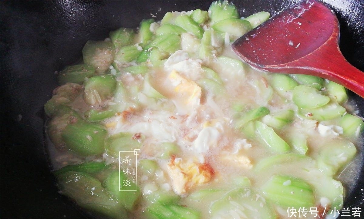 木糖胶|天然“美人水”被找到,每周吃2次,美白又润肤,40岁还是少女脸