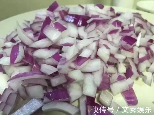 春养君子兰，1颗“洋葱”扔土里，营养充足，花朵开不停！