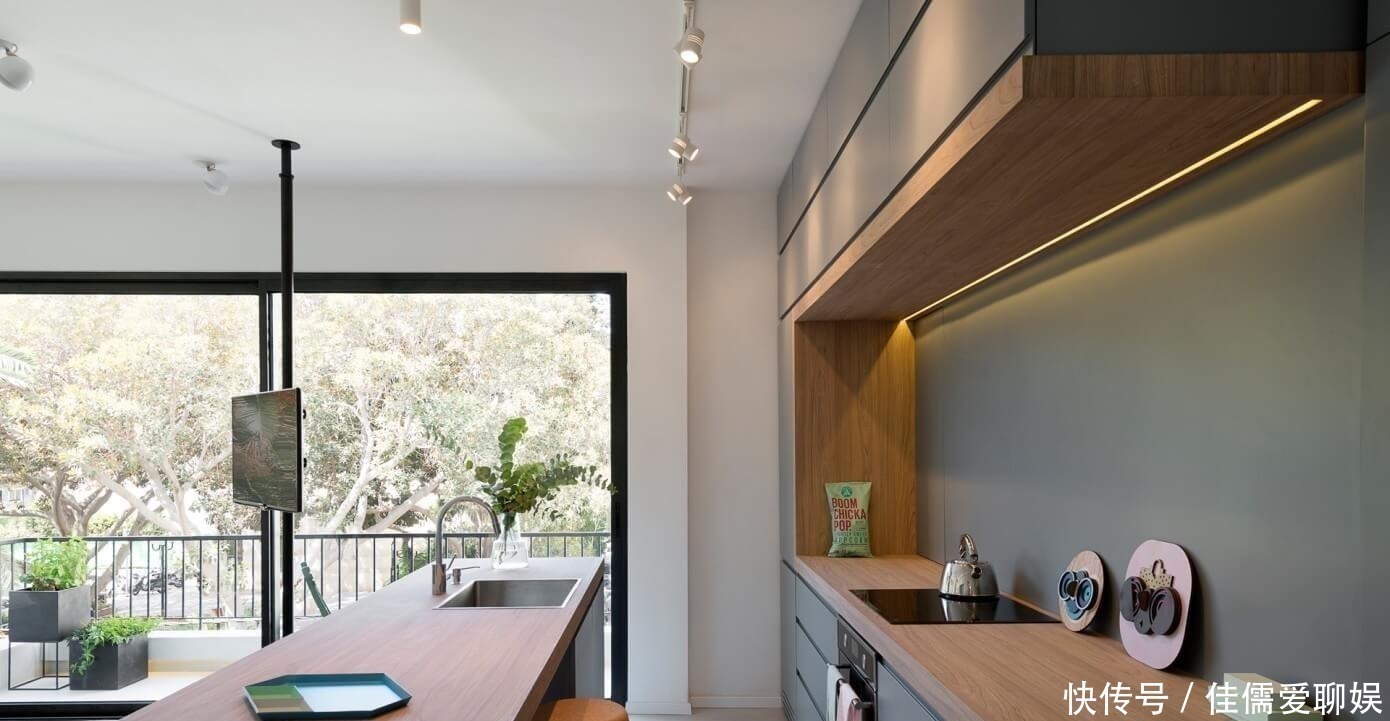 卧室万万不要一面墙都做衣柜,后悔没听人劝,入住1年才知真坑