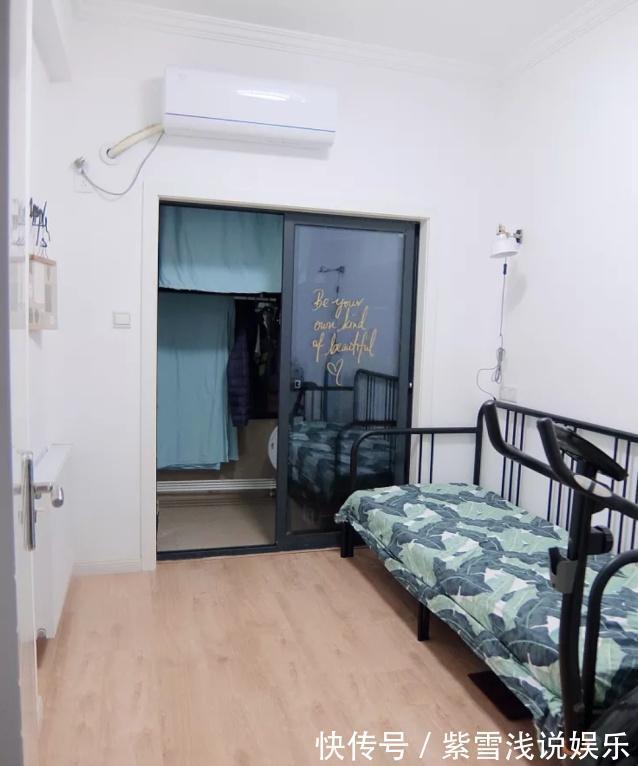 书房|老婆坚持在沙发背后“打矮柜”,挤出小书房!聪明极了,晒晒全屋