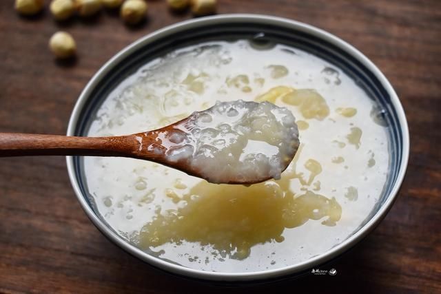 莲子绿豆|夏秋交替适合煮这粥，清香营养，软糯顺滑，胶质满满，做法很简单