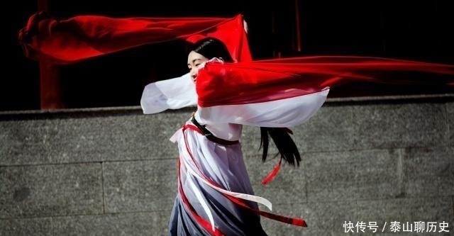 吴国#唐朝诗人罗隐的这首《西施》,其实是在为西施翻案,很是值得一读