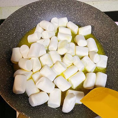 坚果多多雪花酥