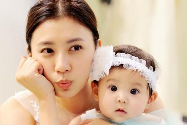 宝宝|为啥现在越来越多大眼萌娃除了基因好,还有这原因,你也能做到