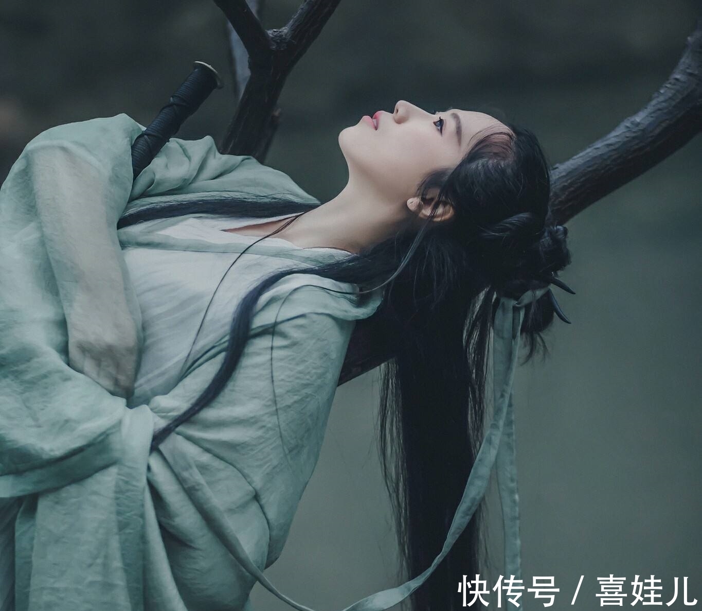 写情!好诗如茶,温暖寒冬,当代才女34首诗词,写出人间烟火之美