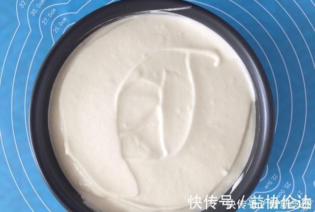 开裂|新手也会做的戚风蛋糕,不缩腰塌陷开裂,保证一次成功