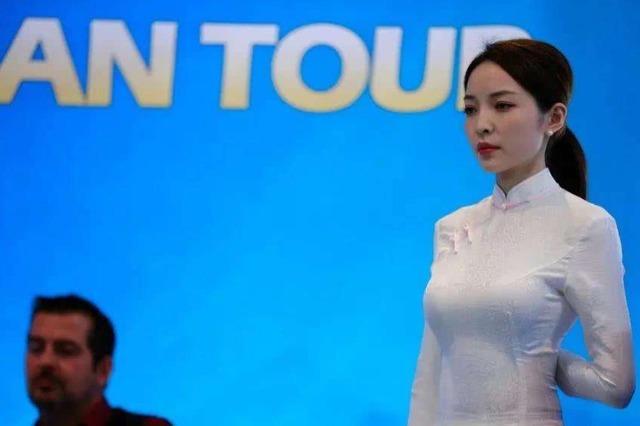 旗袍|美女台球裁判员王钟瑶,魔鬼身材傲人胸围,27岁现在单身