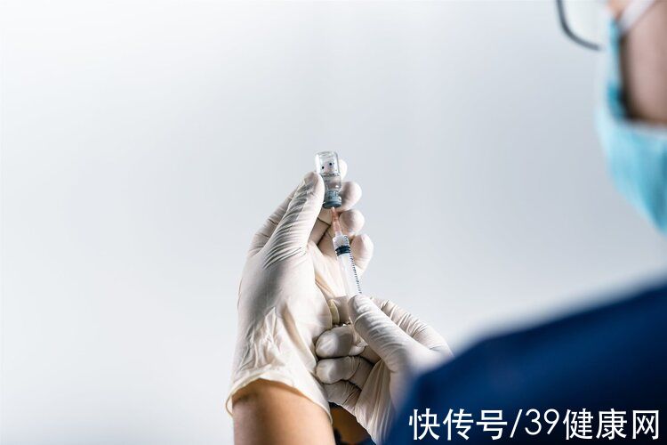 内镜|掌握这两个动作，改善你的腰椎间盘突出，医生手把手教你怎么做