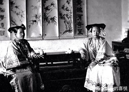 清朝|清朝罕见老照片：新娘子下花轿，最后一张是清代一品官员！