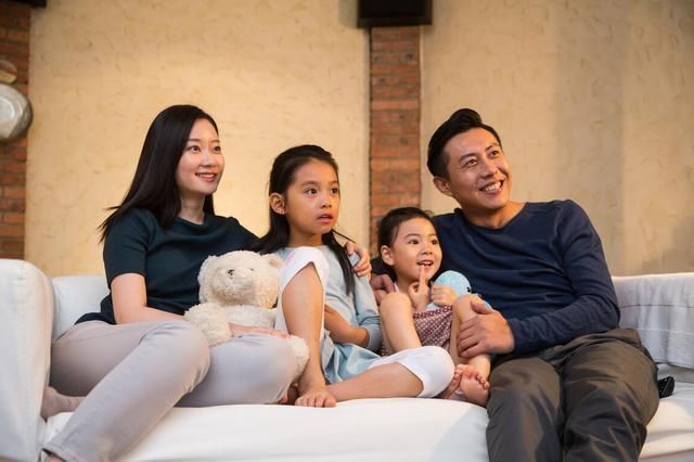 差距|李玫瑾教授:“看电视”和“不看电视”的孩子,长大后的差距很大