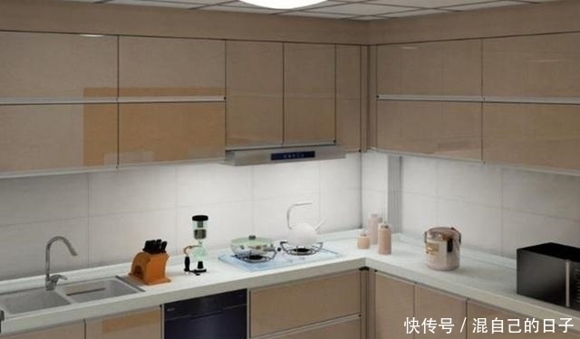 储藏室|再装厨房我就知道了,柜子不打到底,留1㎡储藏室,归纳整齐省心