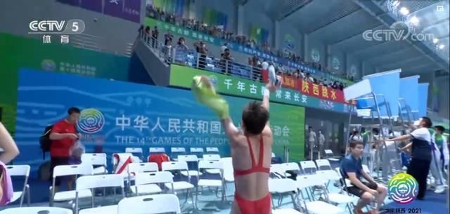 荣誉之路|心疼！全红婵央视发声：不喜欢被很多人关注 怕跳不好大家不喜欢我