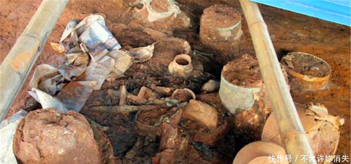 上世纪,专家挖掘“附马坟”,越挖越感觉不对劲,最后停止发掘