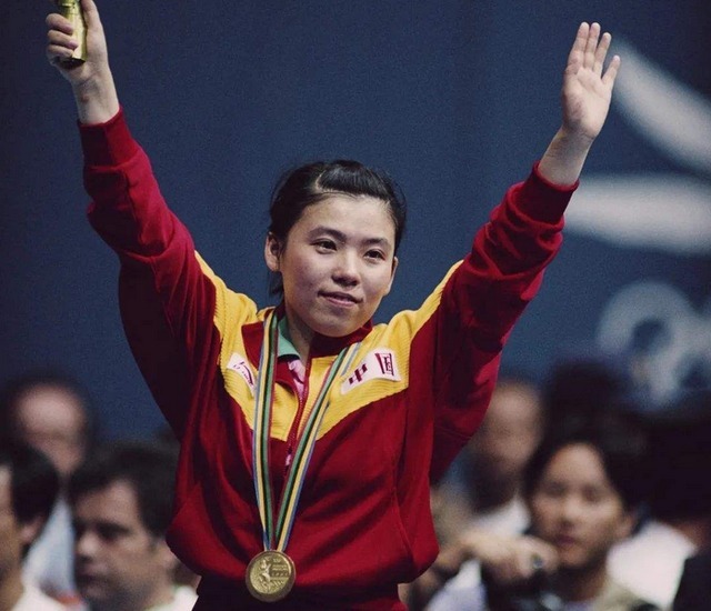 历史|盘点中国女乒历史，邓亚萍、王楠张怡宁三人，谁的历史地位更高？