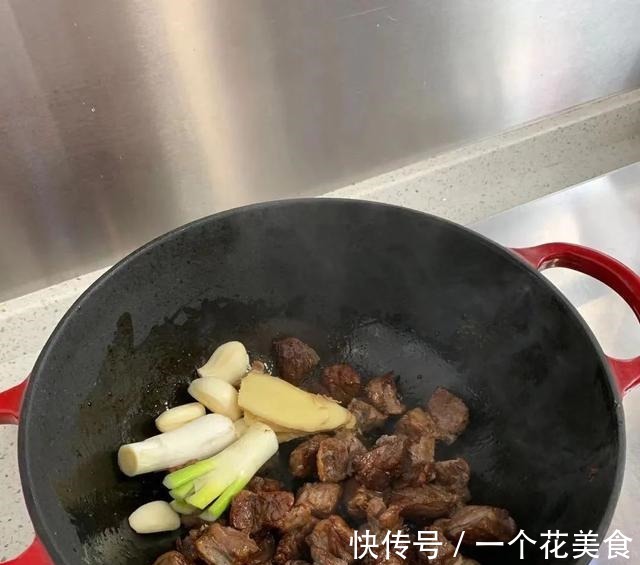 食牛腩|时光分两半,一半好消磨,一半食牛腩!