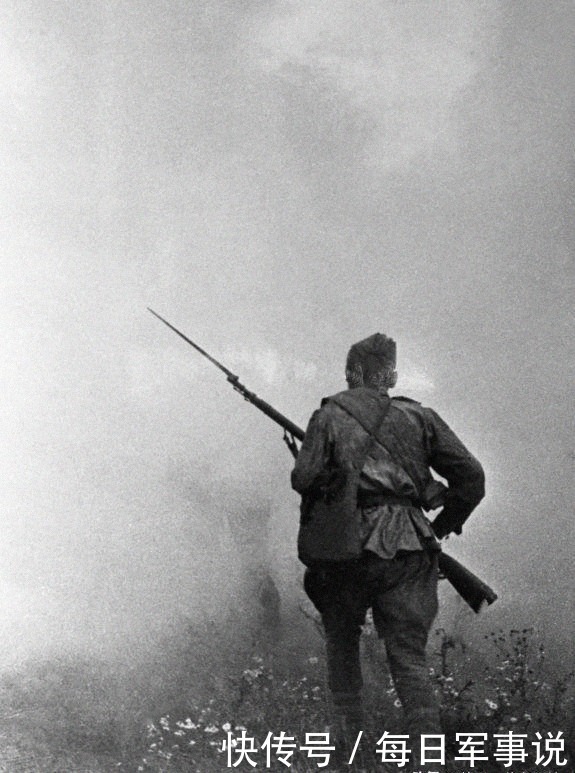 进攻中的苏军|一组二战老照片,库尔斯克战役中的苏军