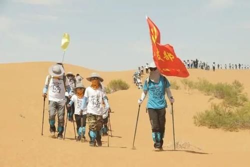 全球精英家庭穿越赛-腾格里沙漠站-为何要带孩子一起沙漠徒步？