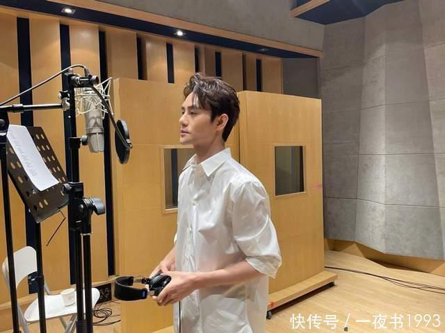 王凯 快本被批“谁红谁上”,导演回应争议,李易峰、王凯都曾做背景板