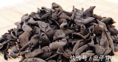 晚饭|不想30岁后被“色斑”困扰?把它们当“晚饭”,淡斑养颜还健康!