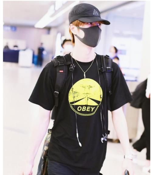 王一博|王一博，你若盛开，清风自来，清凉一夏的造型秘诀大公开