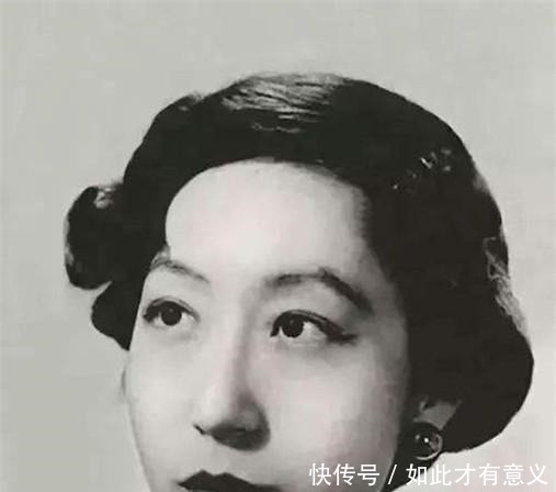 她4岁时被母亲抛弃,跟弟弟感情很好,只因4个字,从此冷漠对待!