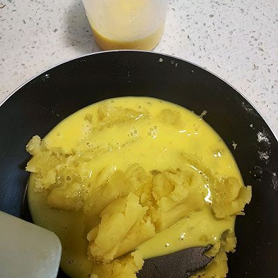 蛋液|附卡仕达酱