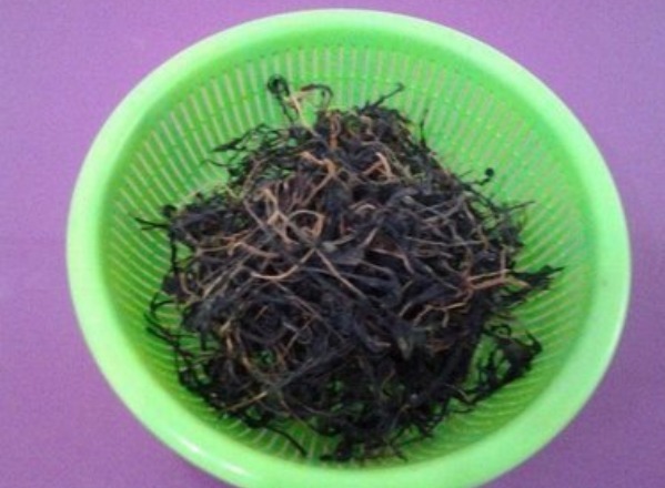 空心菜吃不完别着急丢,晒干做扣肉,胜过梅菜,一锅饭都不够吃