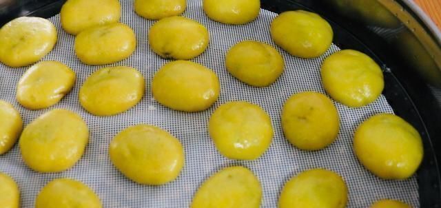  清洗干净|糯米粉最好吃的做法,全程手不沾面,松软香甜,比蛋糕简单好吃