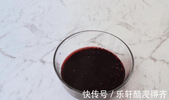 好吃|甜香滋养,无油紫米馅南瓜饼,制作简单还好吃