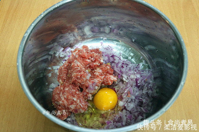 鲜香|第一次用此食材调饺子馅,连生姜都免了,鲜香多汁,好吃到爆