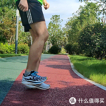 真·畅|跑鞋评测 篇四：真·畅跑云端：Saucony索康尼 Endorphin Pro啡鹏2上脚体验