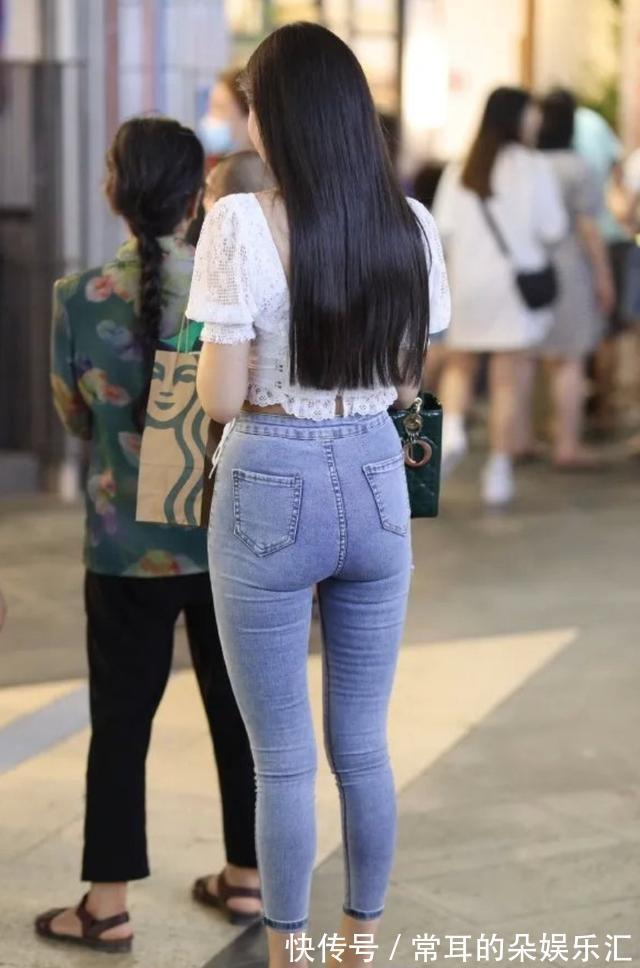 服装|如何搭配服装?粉白为减龄淑女,适合约会和购物