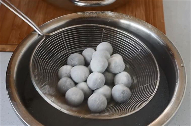 花生|教你在家做元宵,不破皮、不露馅,做法简单,学会不用出去买了