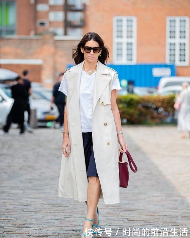 大衣 马甲这么穿美呆了，收下这份马甲搭配攻略，时髦百搭还轻松显瘦！