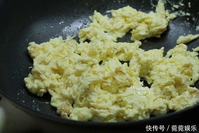 天冷包包子,不塌陷口感松软,照我方子做,一次就成功