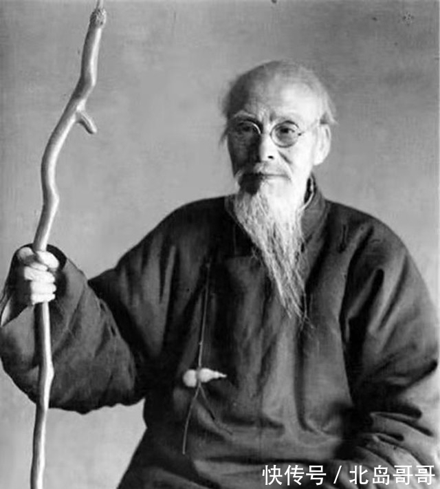 婢女@56岁齐白石看上朋友家18岁保姆,为示好送画一幅,如今拍价9200万