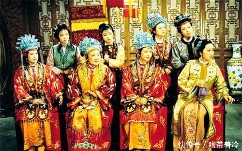 银子|红楼梦：贾府的6条生财之路，连佣人都穿绫罗绸缎，吃肥鸡打鸭子