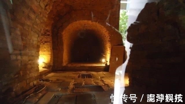 中国历史&古墓挖出13车古籍,记载“失传”的历史,学者:内容禁止公布