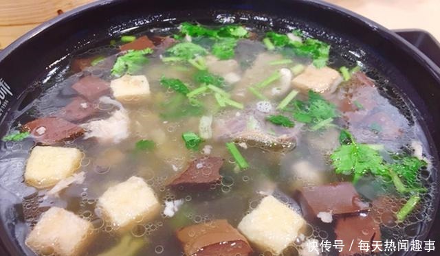 吃货南京行,四天三夜尝遍南京美食,好吃的绝不止鸭血粉丝汤