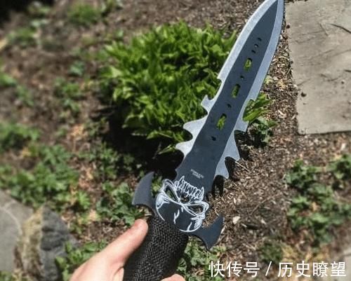 潮流感!酷到爆的冷兵器,金色的长剑,潮流感十足的指虎霸气外露