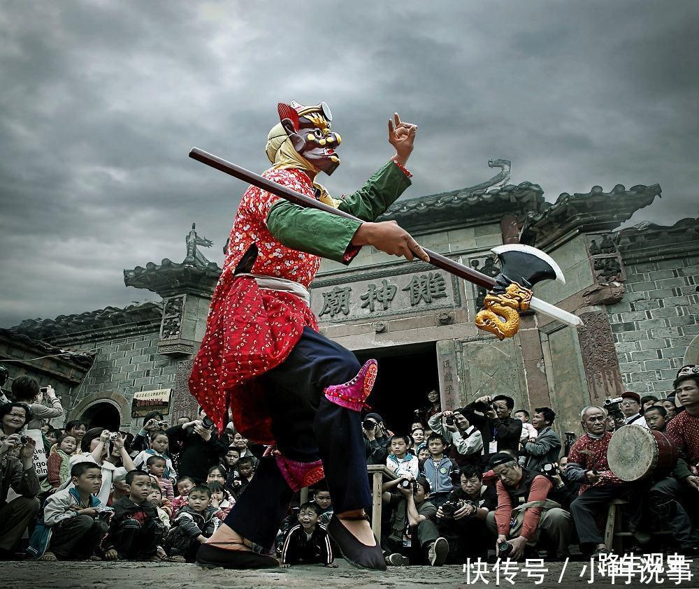 三星堆青铜面具因何神秘是“巫”的一种存在,现在应该被称艺术