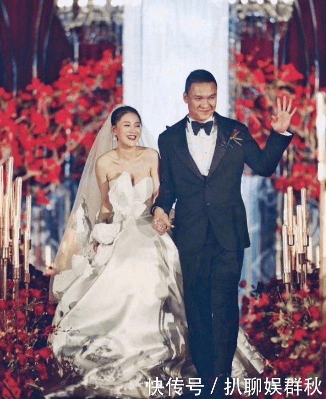 爱奇艺|昔日《好声音》亚军,今嫁给爱奇艺总裁,伴娘吉克隽逸却抢尽风头