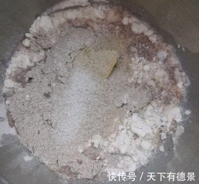 面团|自制减脂全麦面包,健康好吃还饱腹