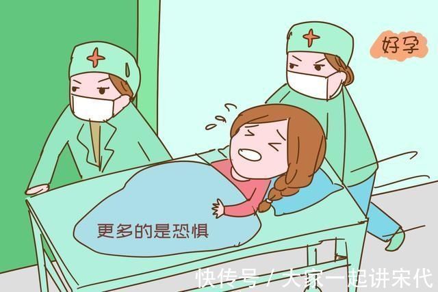 带娃|二胎孕妈独自带大宝进产房,众人心疼替她不值,孕妈却说:不后悔