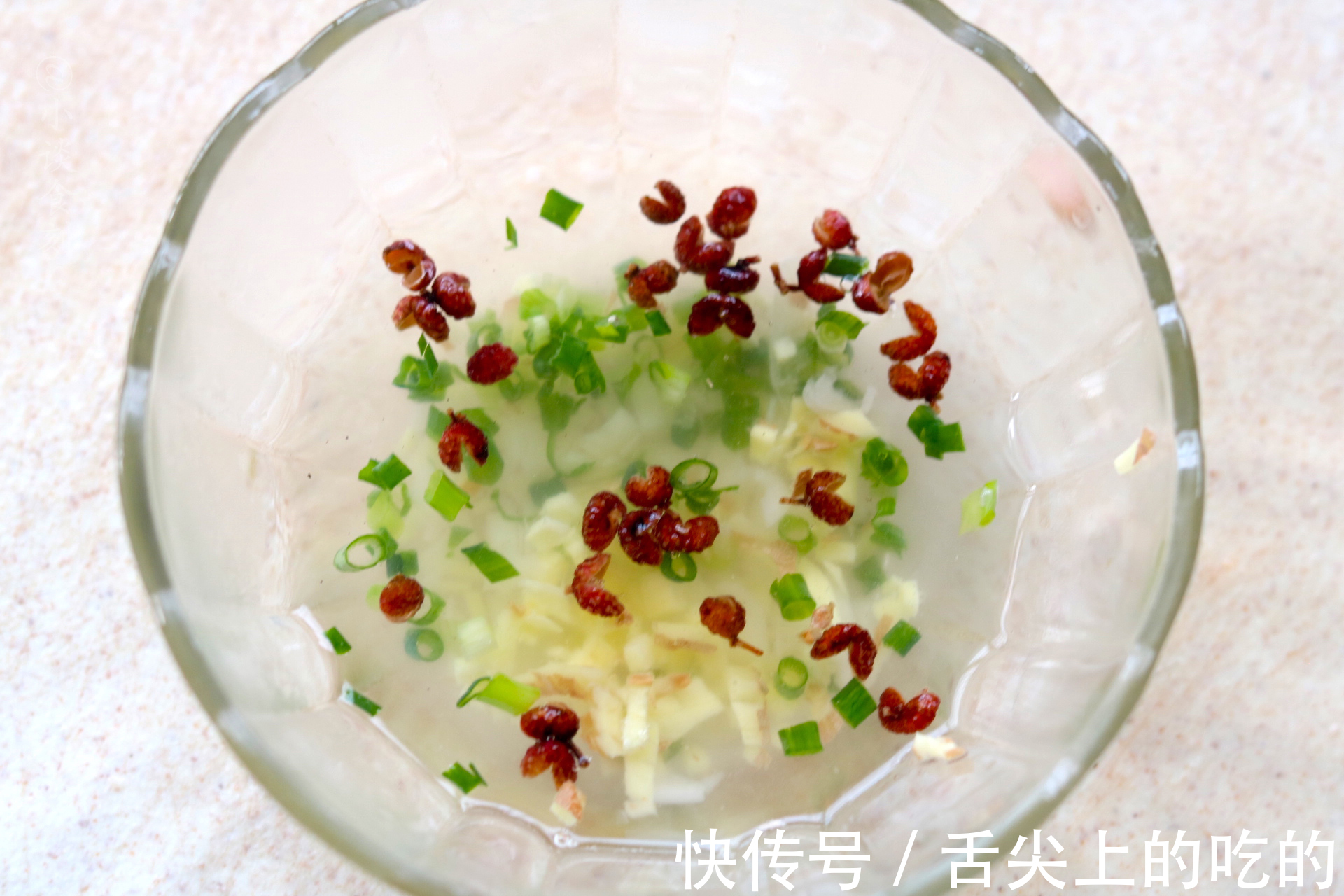 饺子|立秋将至，包饺子别用韭菜了，用此菜，滑嫩鲜美，比韭菜馅好吃