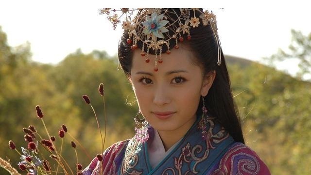 珍珠 古代女子们的首饰, 到现代还很流行, 成为女人们的最爱