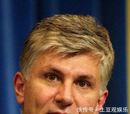 米洛舍维奇|首个被送上法庭的元首,米洛舍维奇被谁出卖了出卖者结局怎样