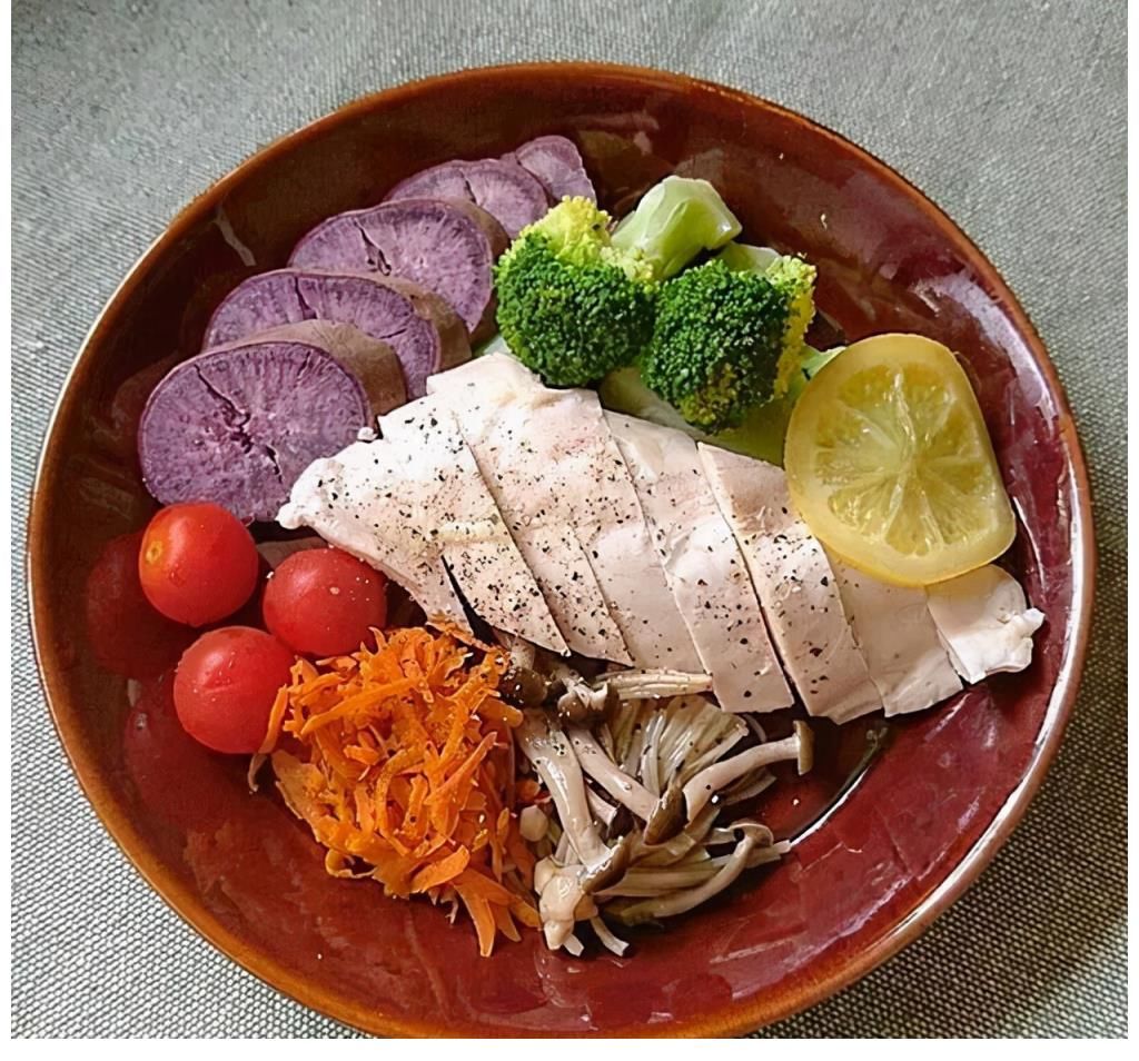 日本小姐姐晒秋季“减肥餐”，好吃又低脂，有荤有素，还有食欲！