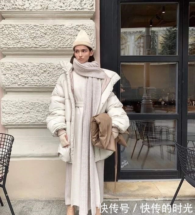 白色|冬季,羽绒服建议多穿这4种“颜色”,不仅时尚耐看,还特温暖